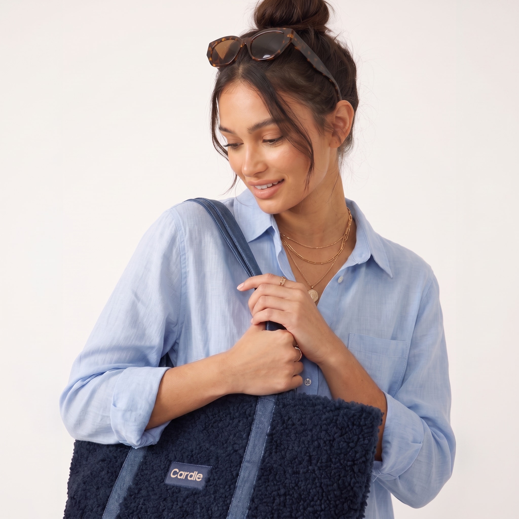 Cloud bouclé Tote – image 3 | Cardle